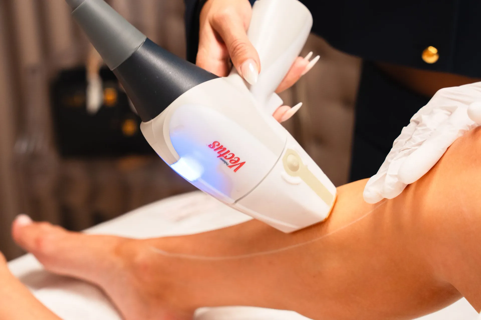 Vectus Diodenlaser bei der Behandlung eines Beins