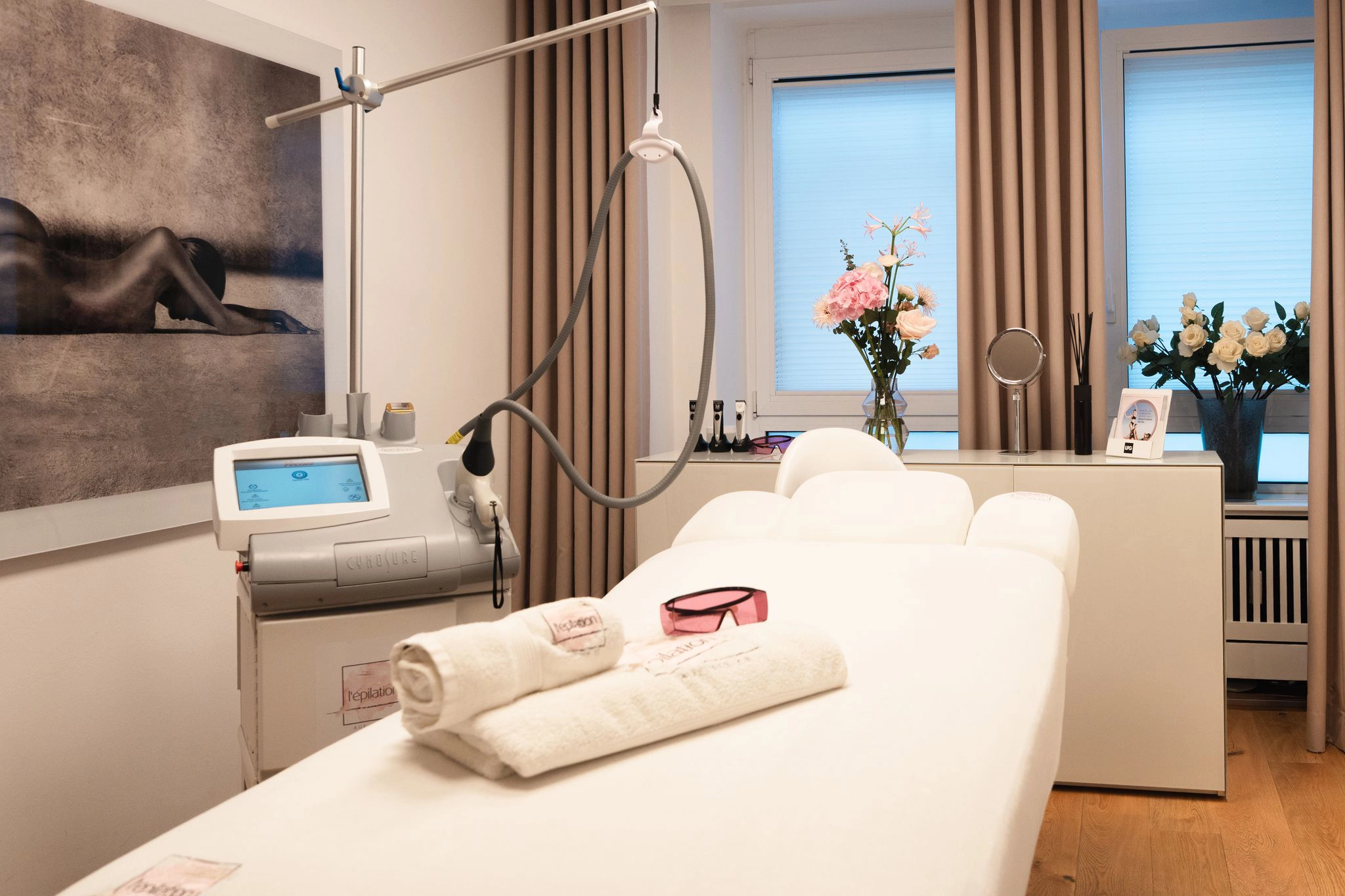 Behandlungsraum L'&eacute;pilation auf der K&ouml; D&uuml;sseldorf